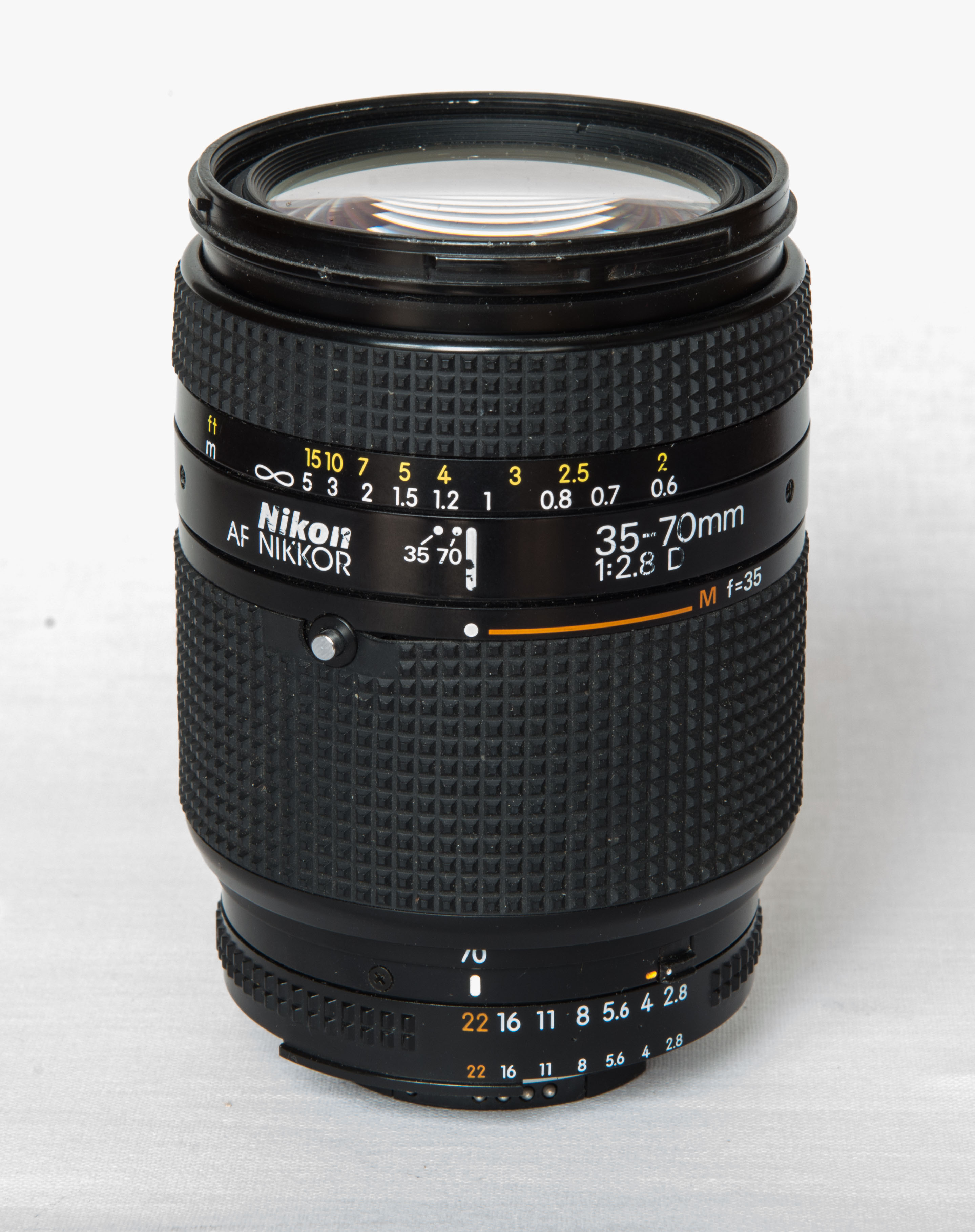 AF Nikkor 35-70 mm - 2.8 D